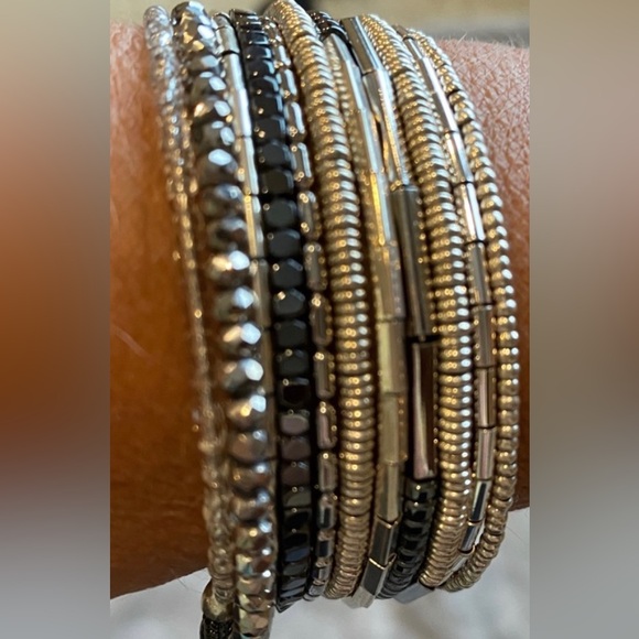 Vintage Stella & Dot Silver Tone Celine Wrap Bracelet w/ Hematite - Picture 5 of 6